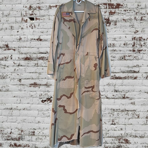 Upcycled punisher patched desert camouflage army flight/jump suit duster jacket - Picture 3 of 17